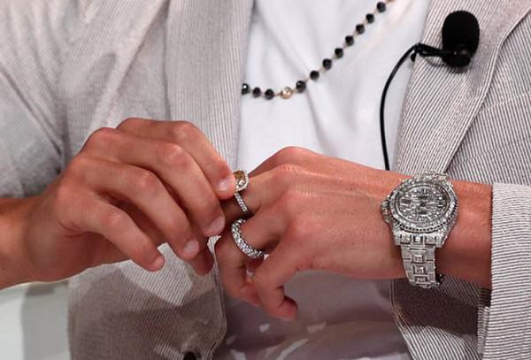 壕無人性!C羅擁有世界最貴勞力士,比2臺豪車都貴,佈滿鑽石白金 壕無人性!C羅擁有世界最貴勞力士,比2臺豪車都貴,佈滿鑽石白金