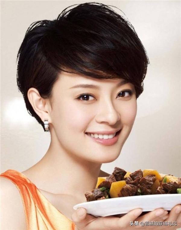 女人過了48歲儘量別留長髮、燙捲髮！推薦這5款髮型，太減齡