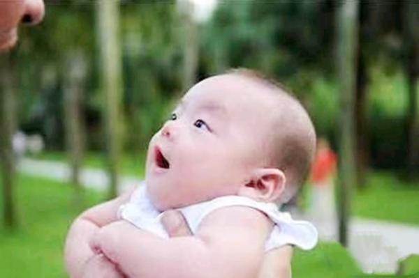 開口早的寶寶聰明，還是開口晚的娃聰明？這個時間開口說話更聰明