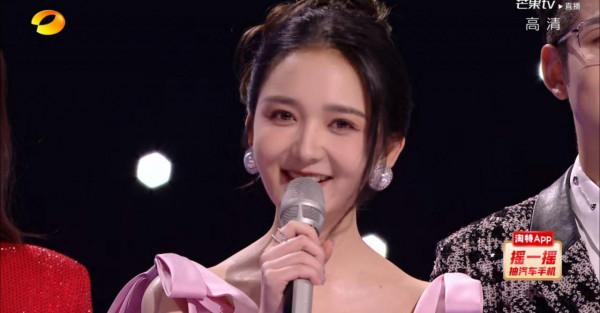 芒果臺跨年晚會妝容複製鞠婧禕?化妝師坑慘楊冪,吳昕造型線上 芒果臺跨年晚會妝容複製鞠婧禕?化妝師坑慘楊冪,吳昕造型線上