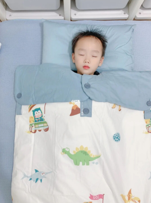 天氣漸涼·小朋友的保暖工作做好了嗎? 天氣漸涼·小朋友的保暖工作做好了嗎?