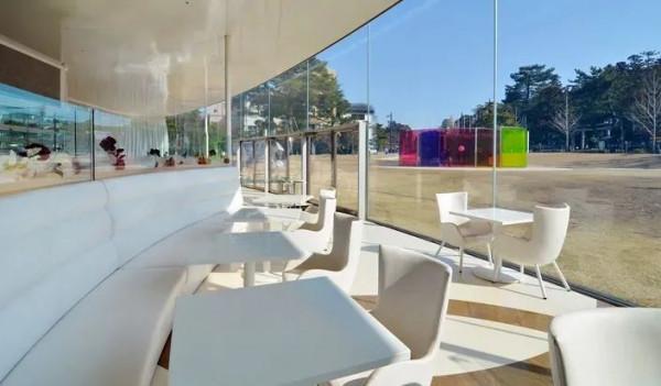 冬天，就想窩在日本這些透明屋子裡，曬著暖陽，慵懶的過上一整日