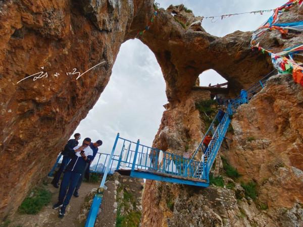 全世界最高的公共廁所,海拔近5000米,腳下是懸崖,遊客:不敢上 全世界最高的公共廁所,海拔近5000米,腳下是懸崖,遊客:不敢上