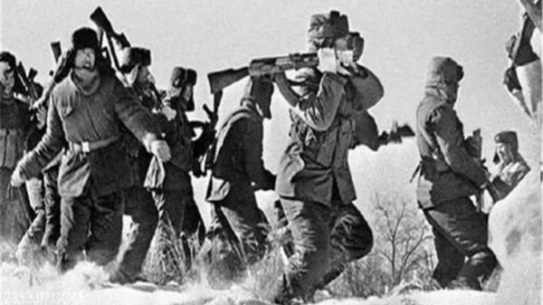 毛澤東為何要對調換八軍區司令員？