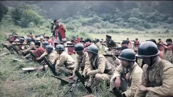 國軍中將汪憲遭到妻子的“反戈一擊”,被解放軍在一個山洞中抓獲 國軍中將汪憲遭到妻子的“反戈一擊”,被解放軍在一個山洞中抓獲