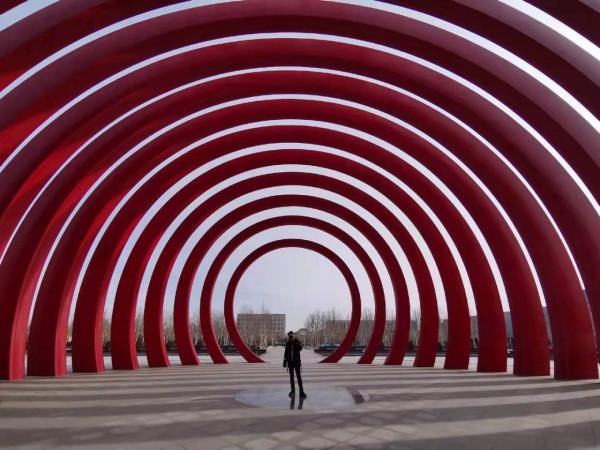 張新成分享的照片是不是應該取一個名字，叫：找找我在哪？