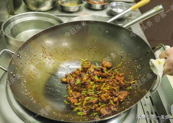 過年必備的3道&OpenCurlyDoubleQuote;硬菜&rdquo;！隨吃隨做，吃著更香，上桌特有面子