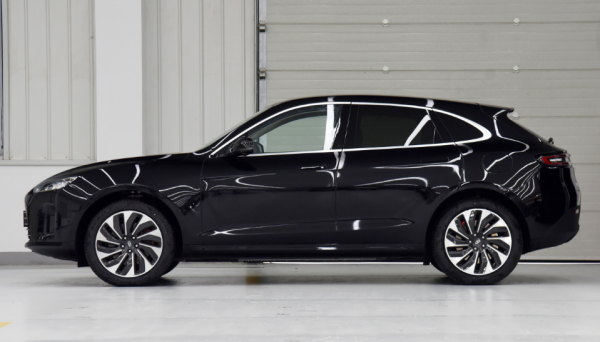 搭載鴻蒙系統，油耗0.8L，4.4S破百，續航1000km，問界M5即將上市