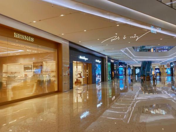 重慶唯一有愛馬仕的高檔商場,卻選址在九龍坡區,遊客:出乎意料 重慶唯一有愛馬仕的高檔商場,卻選址在九龍坡區,遊客:出乎意料