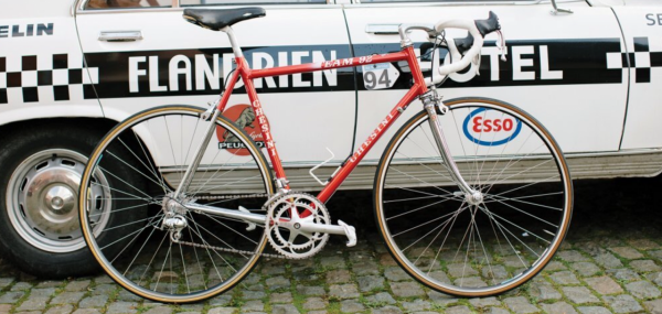 收藏近百臺！探秘法蘭德斯酒店式單車博物館