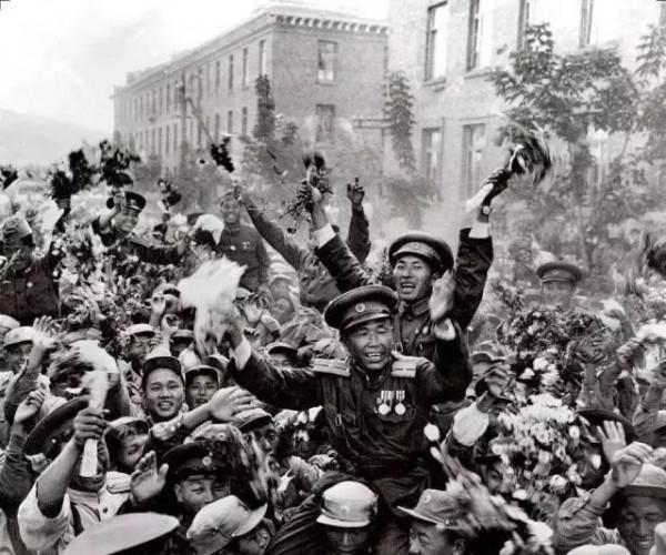 朝鮮戰爭,彭老總為何幾度失聲?真相:美軍6個營擊退志願軍6個團 朝鮮戰爭,彭老總為何幾度失聲?真相:美軍6個營擊退志願軍6個團