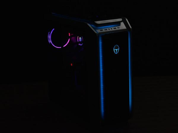 出色水冷搭高階硬核 雷神911黑武士4&plus;主機評測