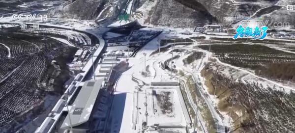 燃情冰雪 拼出未來|國家冬季兩項中心賽道開始塑型 燃情冰雪 拼出未來|國家冬季兩項中心賽道開始塑型