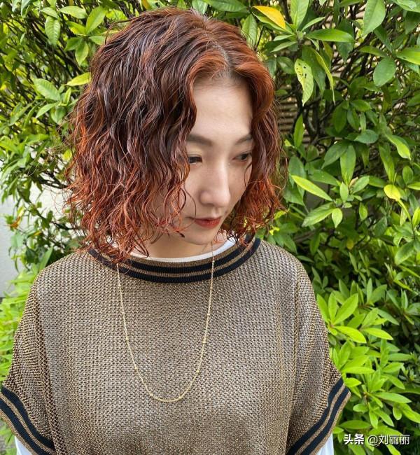 春節女士髮型我看好這3種燙髮，時尚不張揚，效果還不賴