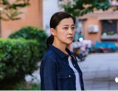 《不惑之旅》熱播,看了梅婷劉威葳,對比一下她人,差距就出來了 《不惑之旅》熱播,看了梅婷劉威葳,對比一下她人,差距就出來了