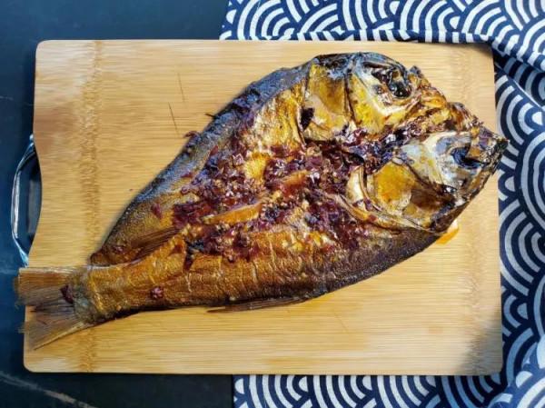 麥芽醇香泡金針，鮮香回味辣嘴唇，穿越雲煙玩古鎮