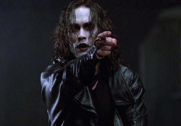 6位拍戲時意外離世的演員,劉坤爆破身亡,李小龍之子死因成迷 6位拍戲時意外離世的演員,劉坤爆破身亡,李小龍之子死因成迷