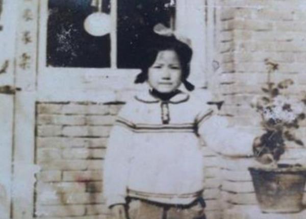 90年代當紅女星李媛媛,37歲奪視後,39歲高齡產子,41歲癌症離世 90年代當紅女星李媛媛,37歲奪視後,39歲高齡產子,41歲癌症離世