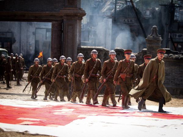 94歲老人回憶時痛苦昏厥：日軍在縣城屠城3天，屍體被碾成肉醬