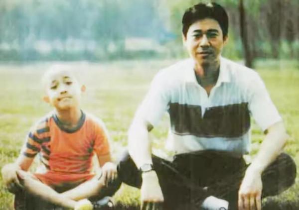 演員張豐毅：離婚後含淚發聲，我不是&OpenCurlyDoubleQuote;冷血男&rdquo;，我愛我的兒子