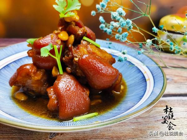 給你1大碗米飯，裡面9道菜只能選1種，我選黃燜雞，你怎麼選