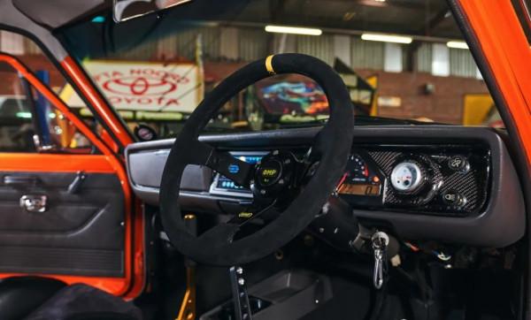 暴走日產皮卡，移植本田CBR摩托發動機