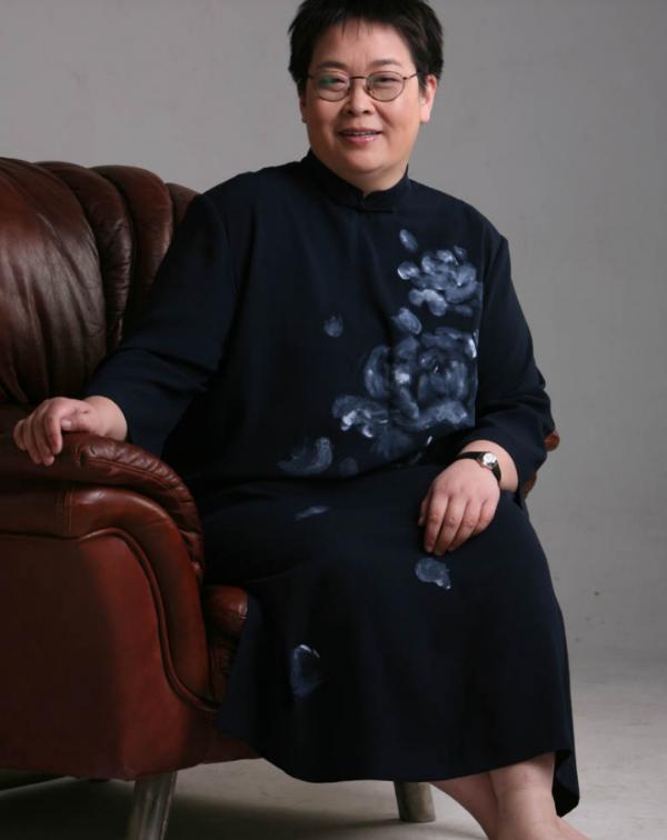 至今沒嫁出去的5位大齡女主持人：最大56歲，最小39歲