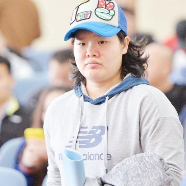 “體操女皇”程菲，33歲身材走樣，被父親催婚找男朋友