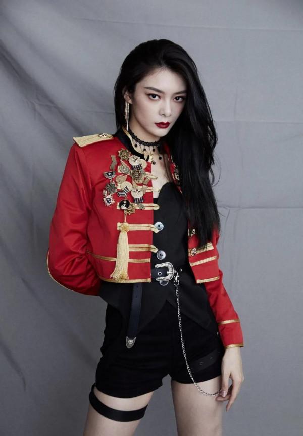 又美又颯：傅菁