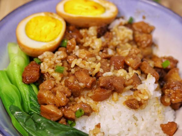 想吃滷肉飯不用點外賣,在家也能做正宗臺式滷肉飯,經濟划算 想吃滷肉飯不用點外賣,在家也能做正宗臺式滷肉飯,經濟划算