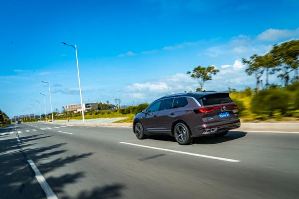 實力對標豪華品牌?試駕一汽-大眾攬境,亮點不止於大! 實力對標豪華品牌?試駕一汽-大眾攬境,亮點不止於大!