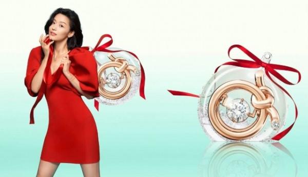 全智賢顏值終於重回巔峰！恢復長髮穿泡泡袖，整個人風情萬種太絕