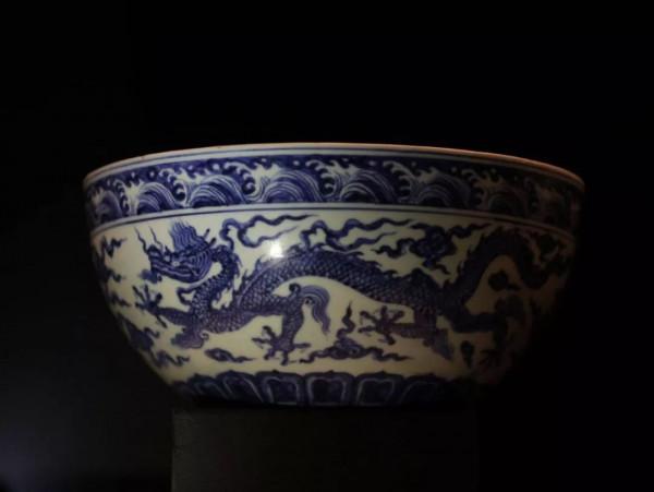 愛恨交加的世界一號古董商