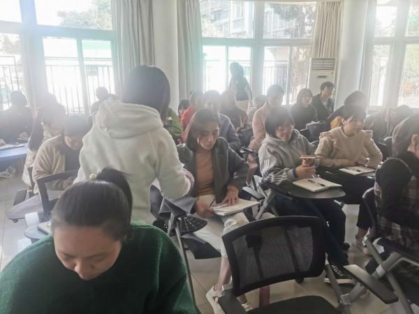 教代會新聞——記西湖區天虹幼兒園第四屆第2次臨時教代會