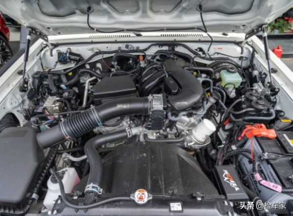 沒速度沒顏值,80萬買臺手動擋無怨無悔!網友:最寒酸的神級豪車 沒速度沒顏值,80萬買臺手動擋無怨無悔!網友:最寒酸的神級豪車