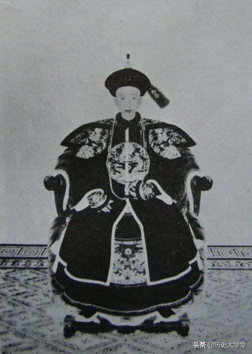 清朝的錫伯族為何從東北西遷到新疆，還將滿語很好地儲存了下來