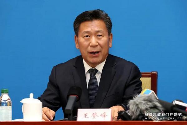 教育部：小學低年級不要寫作業