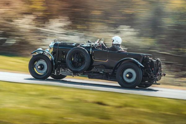 試駕汽車工業史上最古老的“新”車 | CAR REVIEWS