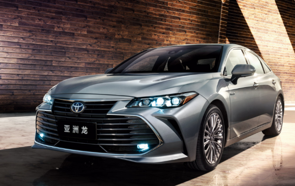 問答｜雨霧天氣到底應該開雙閃還是前後霧燈？