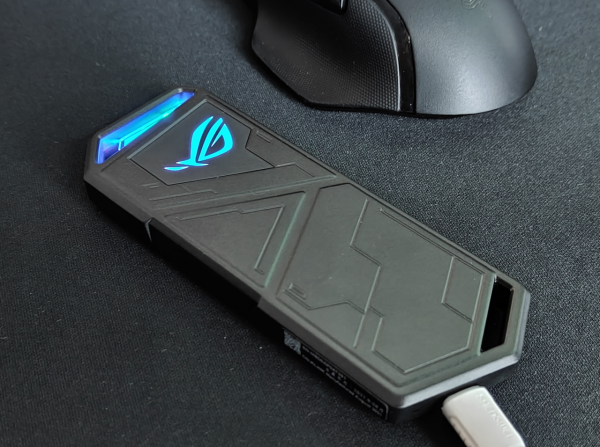 不止神光RGB燈效！效能也是怪獸級別！ROG S500行動硬碟拆解評測