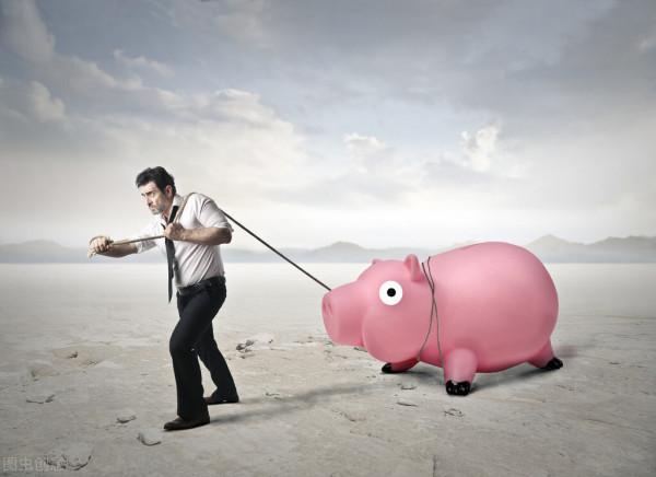 一次旅行結緣,退休後的她自駕游去再續前緣,卻深陷泥潭 一次旅行結緣,退休後的她自駕游去再續前緣,卻深陷泥潭