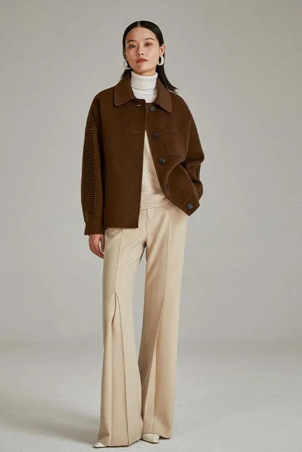 外套裡面別總穿衛衣了，今冬這樣穿最流行