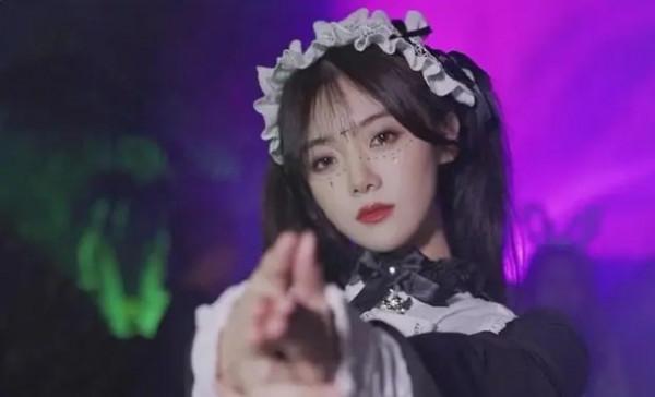 LPL解說杯小鈺打哭了，哭著說對不起自己的隊友