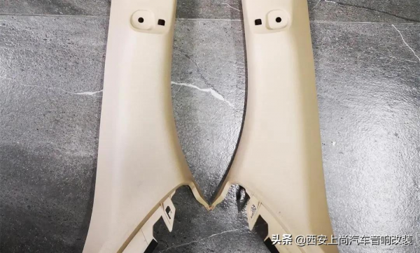 越野硬漢搭配HIFI立體環繞聲讓人意猶未盡，酷路澤升級德國RS音響