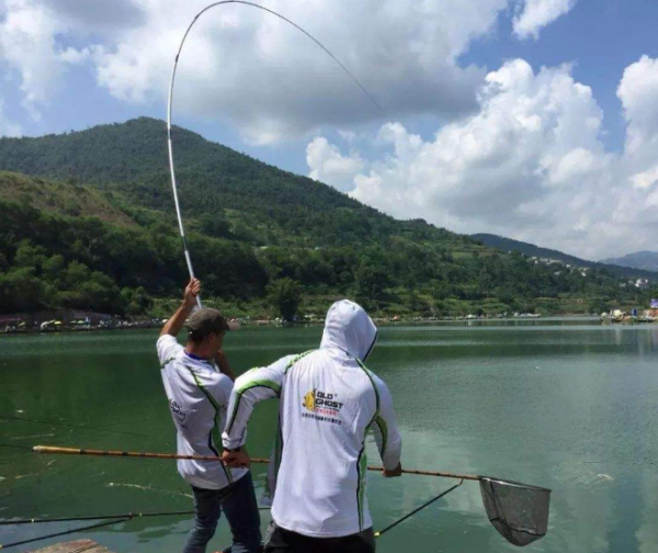 湖南史上最嚴禁漁令並不嚴謹，禁用多鉤毒餌船艇，還需向公眾釋疑