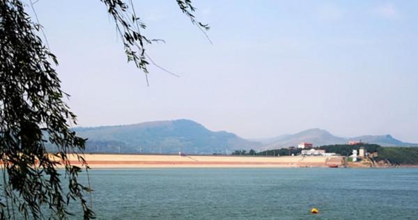 河南巨無霸人工湖,地處3市重心地帶,水域面積約等於3個西湖 河南巨無霸人工湖,地處3市重心地帶,水域面積約等於3個西湖