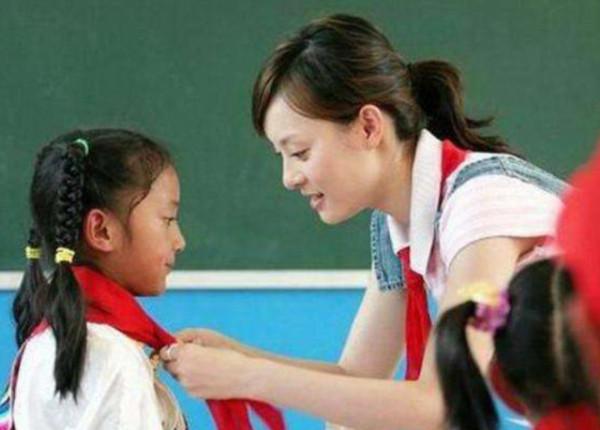 不知感恩的向海清：被孫儷資助4年，卻用6000字長文怒斥：太摳了