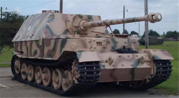 二戰德國&OpenCurlyDoubleQuote;斐迪南&rdquo;重甲出擊