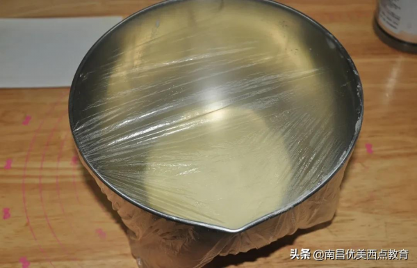 手撕椰香味~椰子的香味,一層一層撕著吃太爽了 手撕椰香味~椰子的香味,一層一層撕著吃太爽了