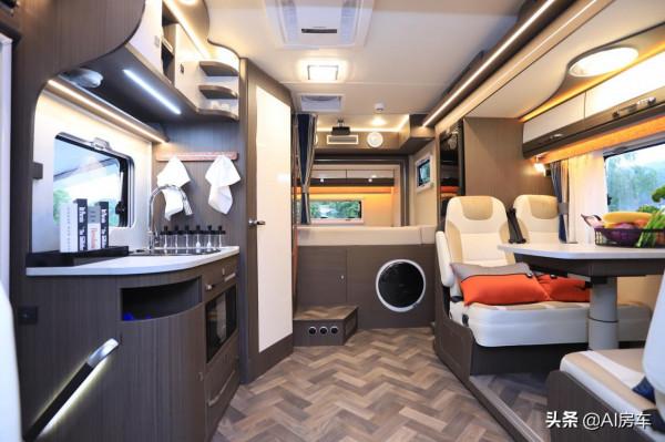 奇瑞3.0T豪華房車！配置高階，帶自動巡航，21度電，65寸家庭影院